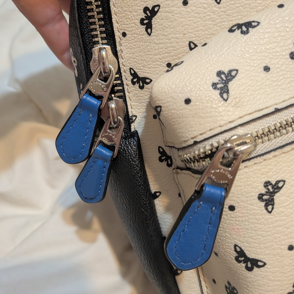 Coach Cream and Black Mini Backpack with Pink Lip Patch - Picture 3 of 8